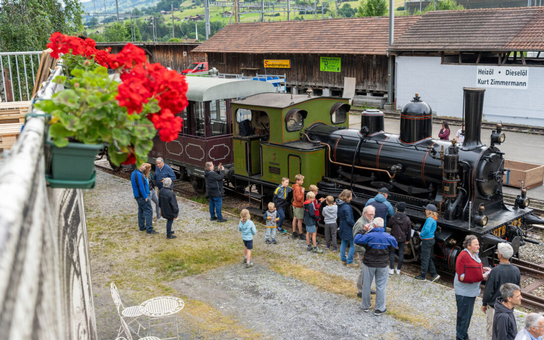 Mit vollem Dampf voraus – Die Dampflok Ed3/3 Nr. 3 steht in Frutigen